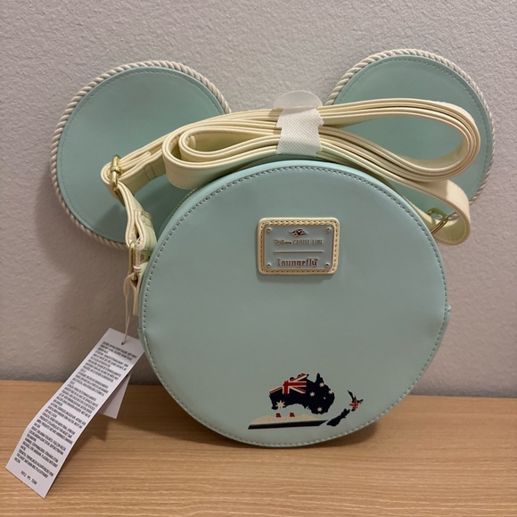 Disney Cruise Line Loungefly Bag Australia New Zealand Disney Wonder - Picture 2 of 3